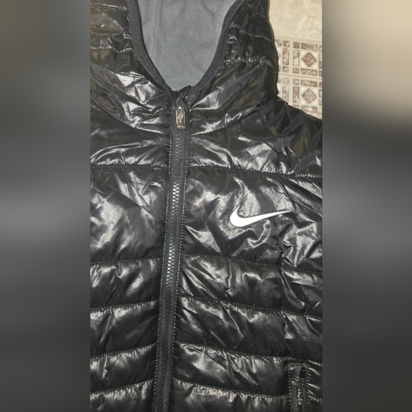 Nike Boys (7) Black Hooded Puffer Jacket - Picture 5 of 5